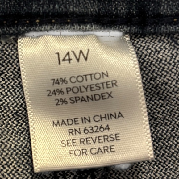 Westport Women's Blue Jeans Signature Fit SZ 14W Boyfriend - Picture 7 of 7